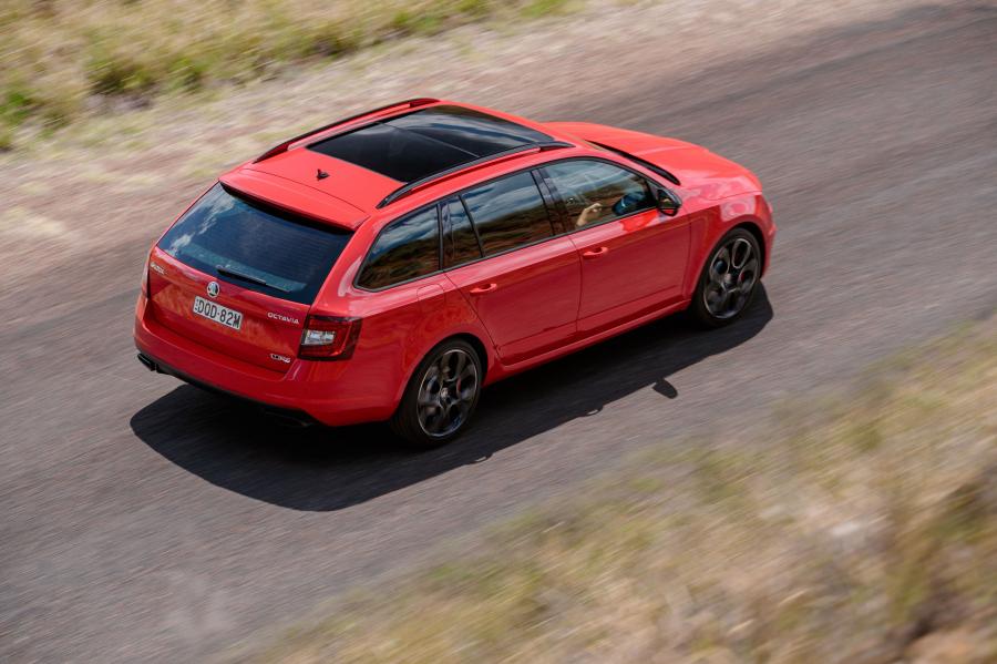  Skoda Octavia RS 245 Combi (5E) 2017 года  (AU) (фото 17 из 40)